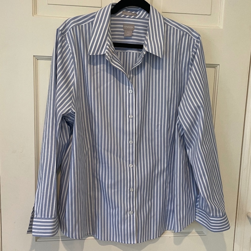 Chicos No Iron Cool Max Blue & White Striped Button Up Blouse